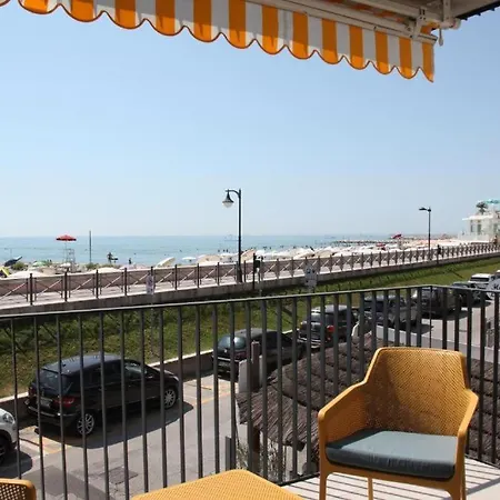 Nuovo Serenissima Frontemare - Agenzia Cocal Appartement